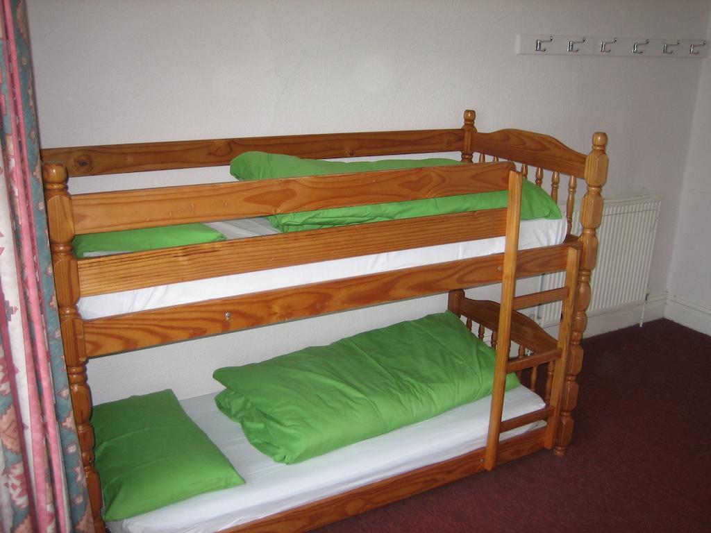 Yha Borth Hostel Room photo